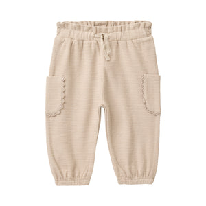 People wear organic Sweat-Hose - dunkelsand