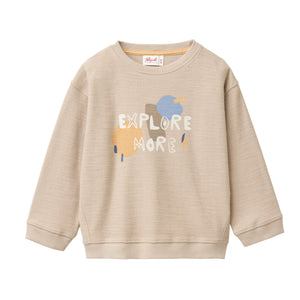 People wear organic Kinder Sweat-Pullover GOTS - dunkelsand Single Print "Explore More"