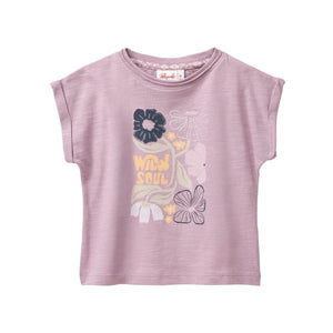 People wear organic Kinder Kurzarm-Shirt GOTS - dunkelmalve Single Print „Wild Soul“