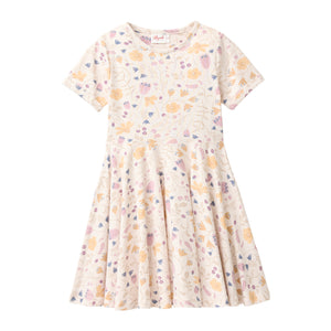 People wear organic Kinder Kurzarm-Kleid GOTS - puderrosa AOP Blumengarten