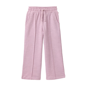 People wear organic Sweat-Hose GOTS - dunkelmalve