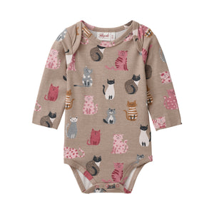People wear organic Langarm Body - taupe AOP Katzen