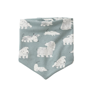 People wear organic Halstuch GOTS - balsamgrün AOP Hunde